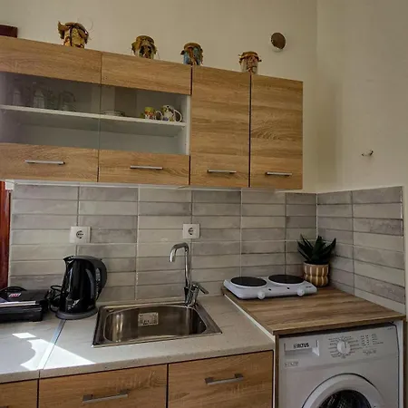 Polichrono Cosy Summer House *